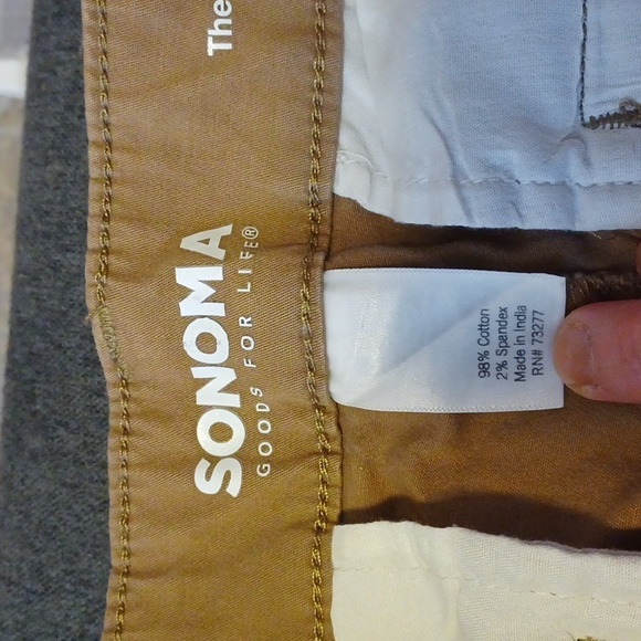 Men's Cargo Shorts - Picture 3 of 4